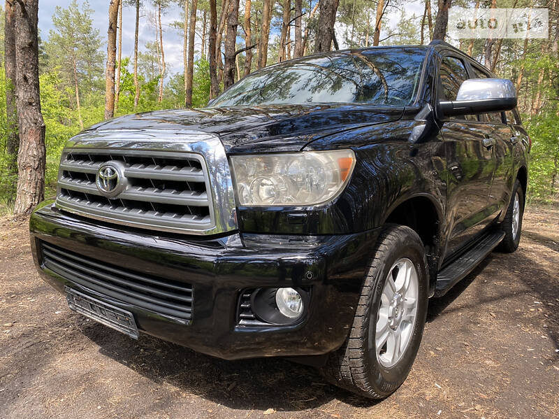 Позашляховик / Кросовер Toyota Sequoia 2009 в Києві