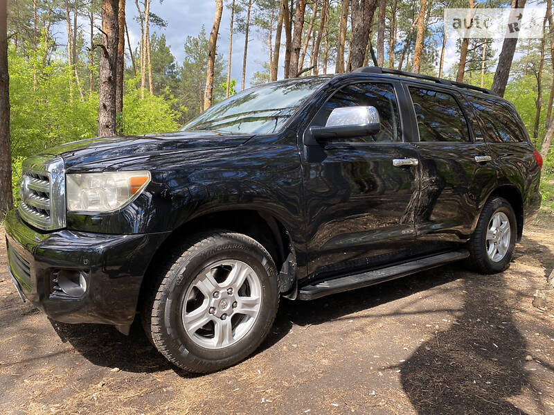 Позашляховик / Кросовер Toyota Sequoia 2009 в Києві