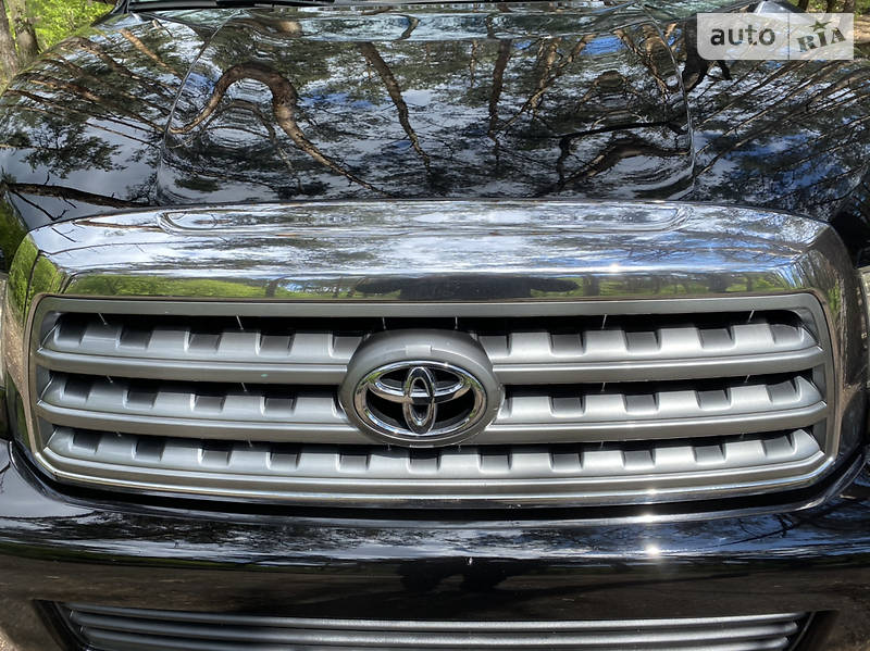 Позашляховик / Кросовер Toyota Sequoia 2009 в Києві