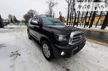 Внедорожник / Кроссовер Toyota Sequoia 2008 в Полтаве