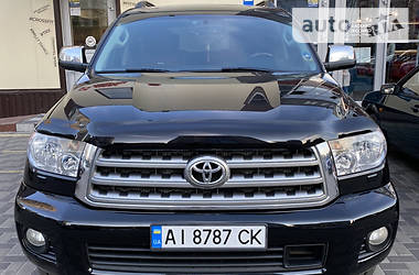 Позашляховик / Кросовер Toyota Sequoia 2010 в Броварах