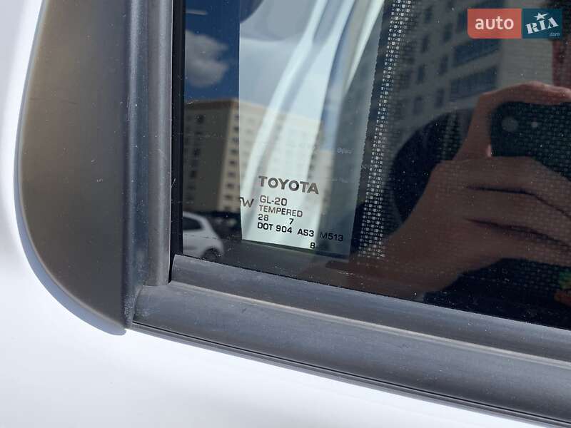 Позашляховик / Кросовер Toyota Sequoia 2017 в Хмельницькому