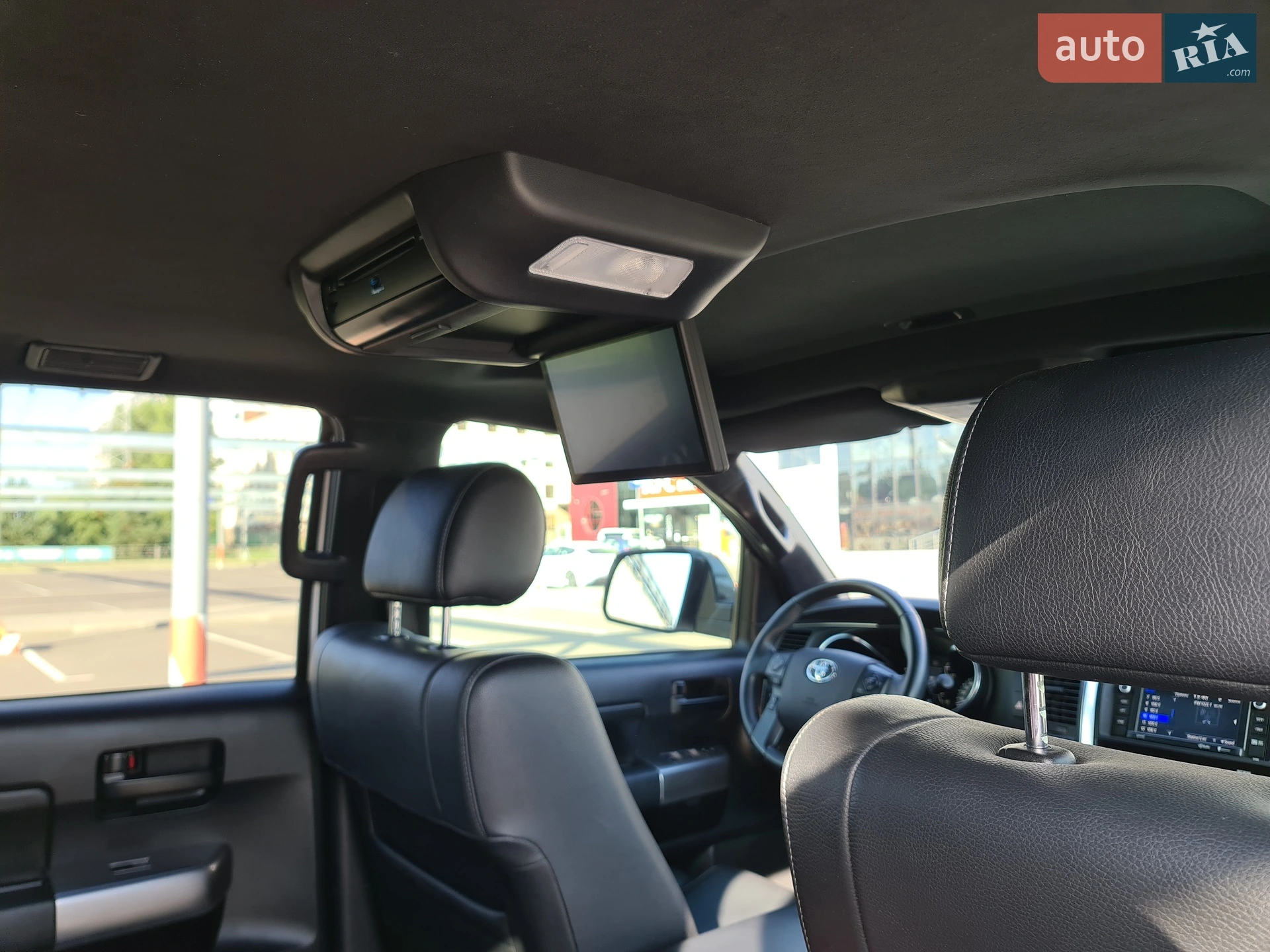 2019 Toyota Sequoia - мініатюра 11