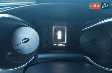 Позашляховик / Кросовер Toyota Sequoia 2017 в Луцьку