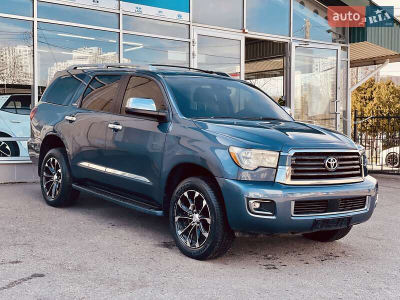 Внедорожник / Кроссовер Toyota Sequoia 2017 в Одессе