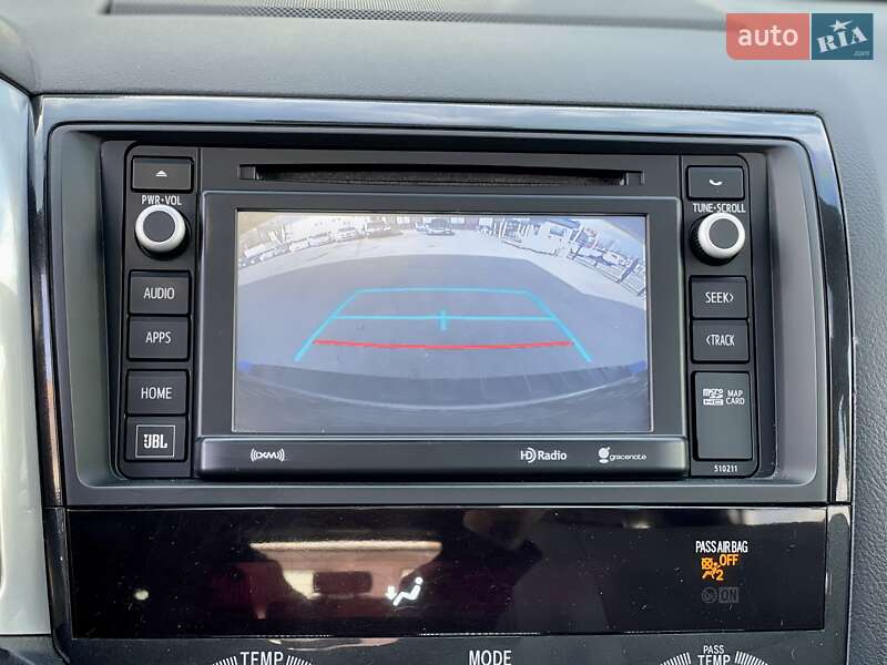 Внедорожник / Кроссовер Toyota Sequoia 2017 в Одессе