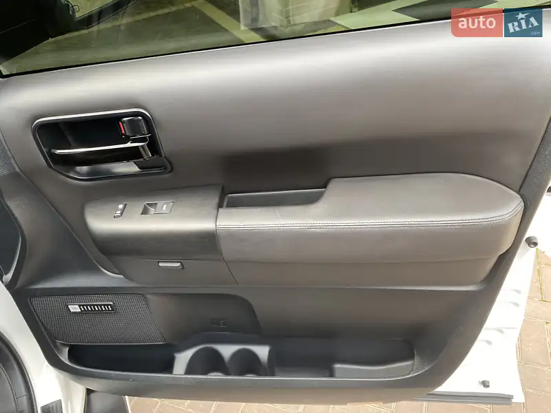 Toyota Sequoia 2014 VIN 5TDJW5G18FS111139 фото оголошення 4 з 58