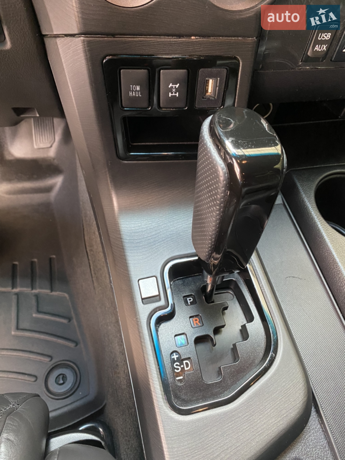 2014 Toyota Sequoia - мініатюра 3