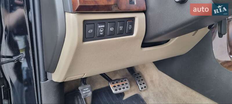 Позашляховик / Кросовер Toyota Sequoia 2008 в Дніпрі