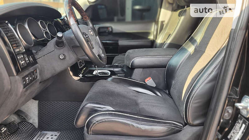 Внедорожник / Кроссовер Toyota Sequoia 2008 в Виннице