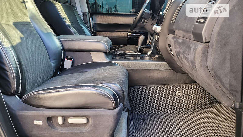 Внедорожник / Кроссовер Toyota Sequoia 2008 в Виннице