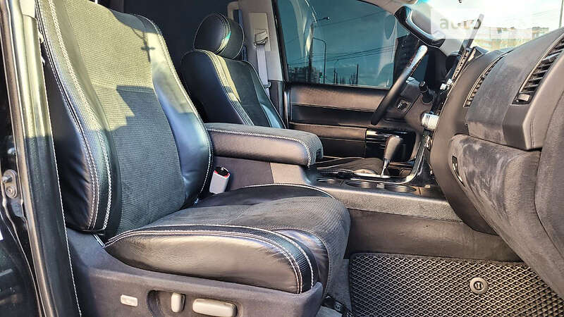 Внедорожник / Кроссовер Toyota Sequoia 2008 в Виннице