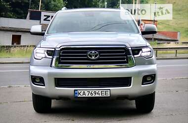 Позашляховик / Кросовер Toyota Sequoia 2017 в Києві