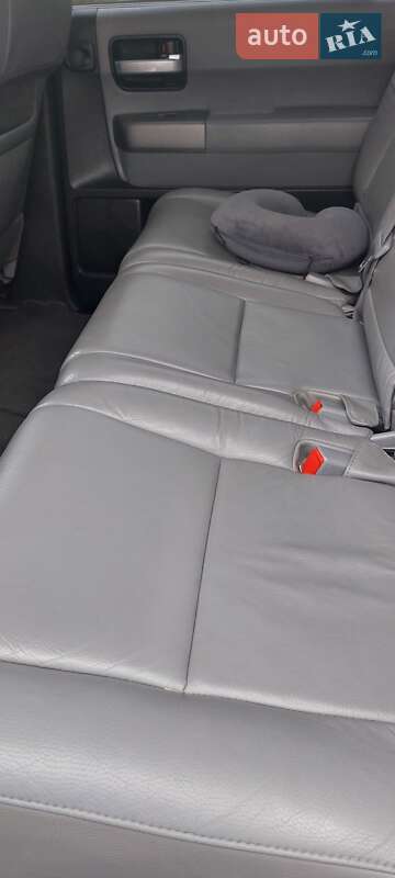 Внедорожник / Кроссовер Toyota Sequoia 2017 в Киеве фото 9 Внедорожник / Кроссовер Toyota Sequoia 2017 в Киеве