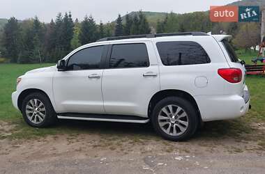 Позашляховик / Кросовер Toyota Sequoia 2017 в Києві