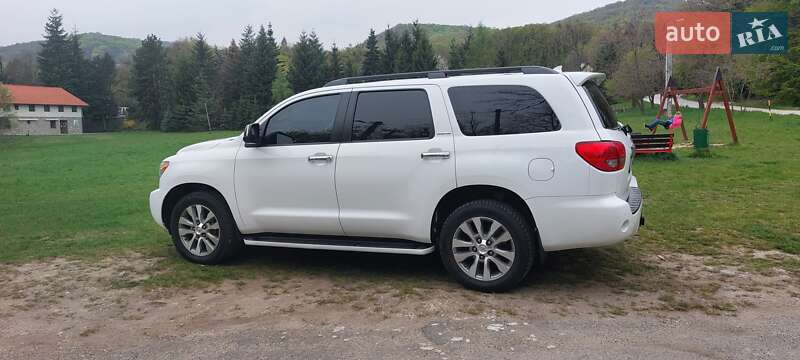 Внедорожник / Кроссовер Toyota Sequoia 2017 в Киеве фото 14 Внедорожник / Кроссовер Toyota Sequoia 2017 в Киеве