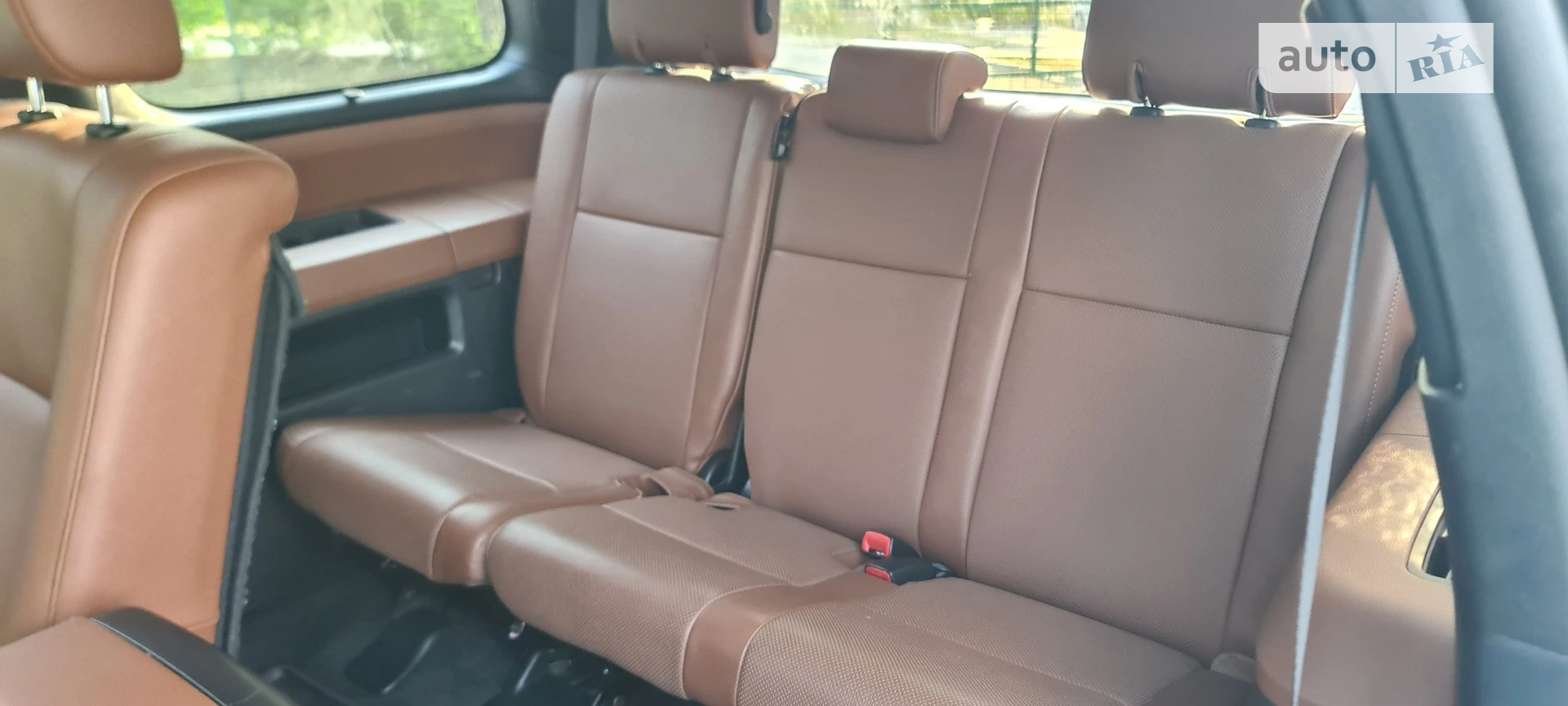 2016 Toyota Sequoia - мініатюра 18