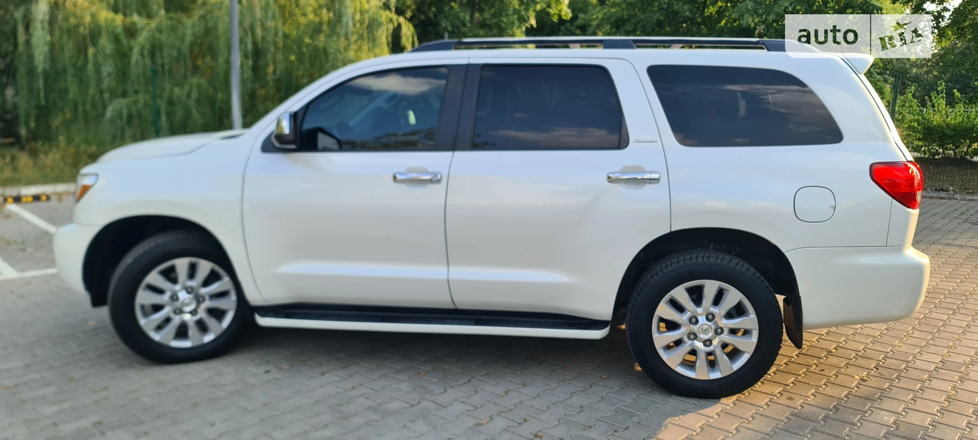 2016 Toyota Sequoia - мініатюра 3
