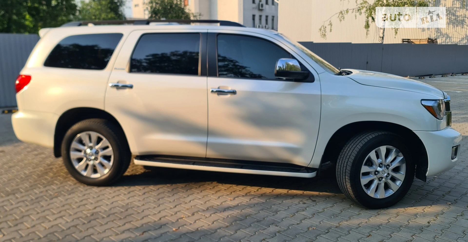 2016 Toyota Sequoia - мініатюра 8