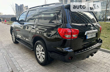 Позашляховик / Кросовер Toyota Sequoia 2013 в Києві