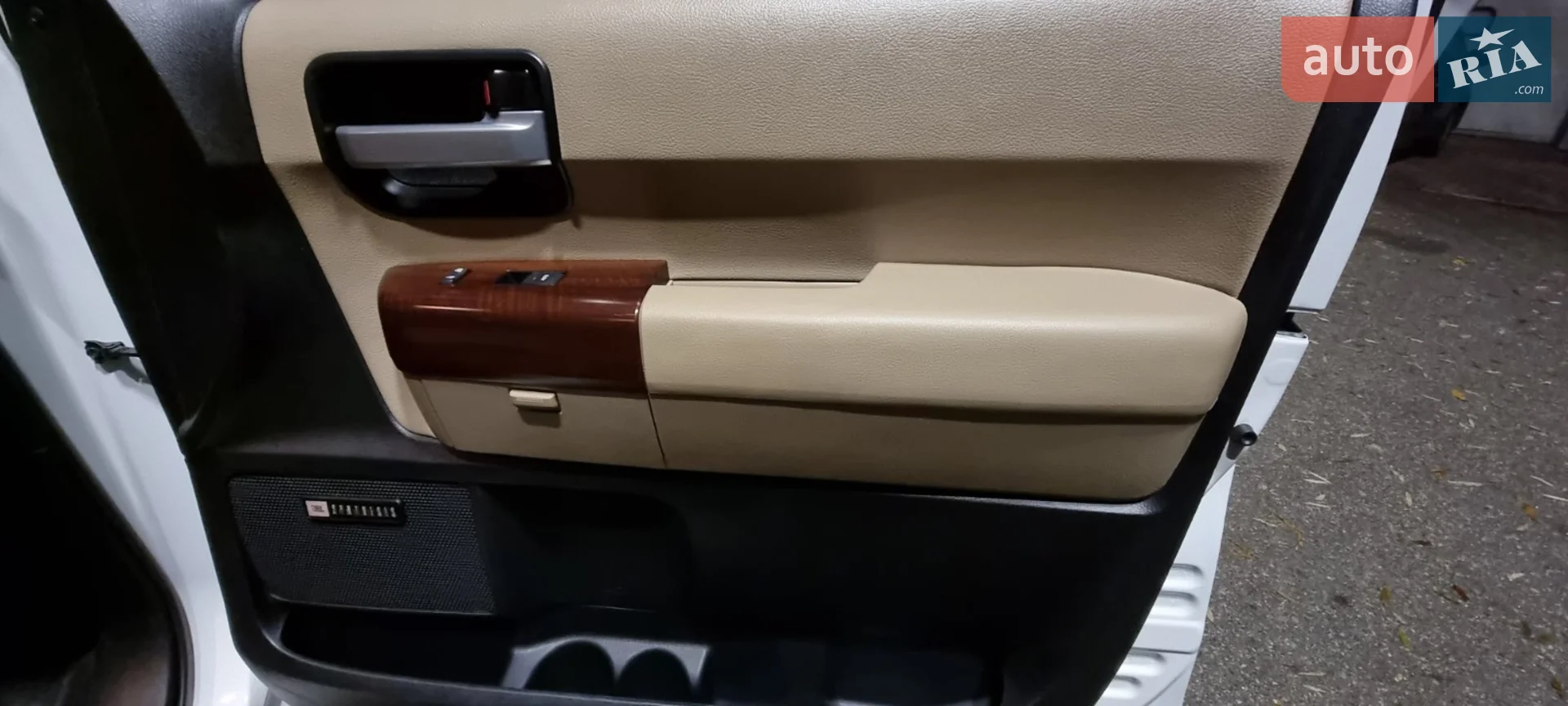 2016 Toyota Sequoia - мініатюра 7