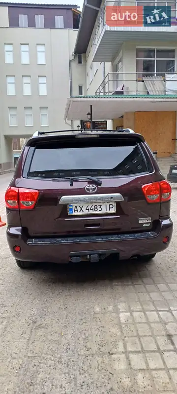 Toyota Sequoia