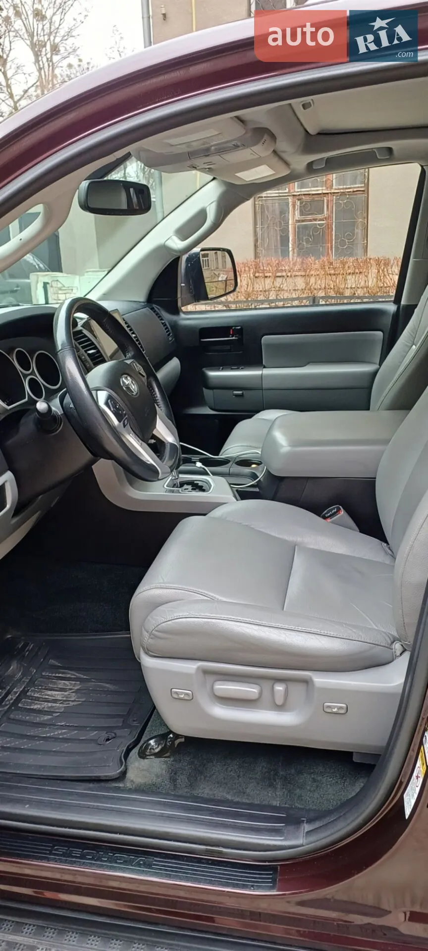 2017 Toyota Sequoia - мініатюра 5