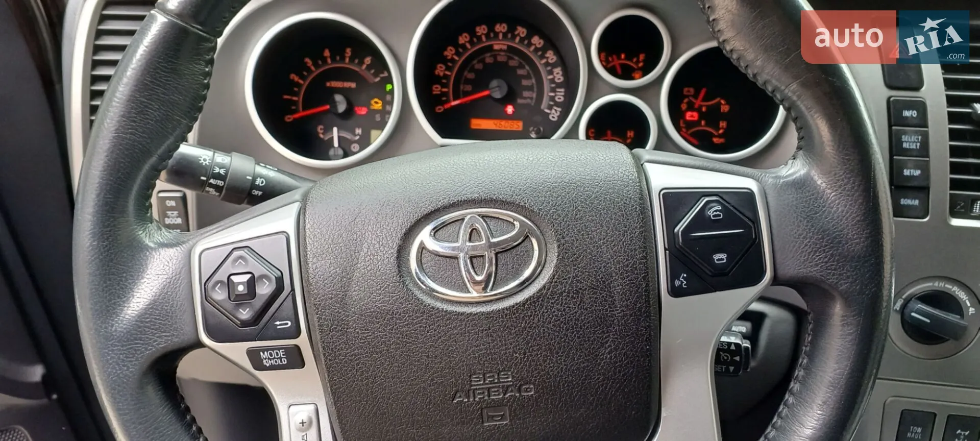 2017 Toyota Sequoia - мініатюра 11