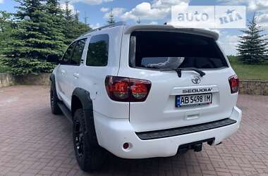 Внедорожник / Кроссовер Toyota Sequoia 2018 в Киеве