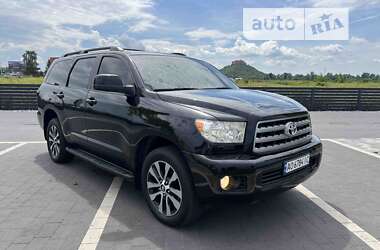 Внедорожник / Кроссовер Toyota Sequoia 2013 в Мукачево