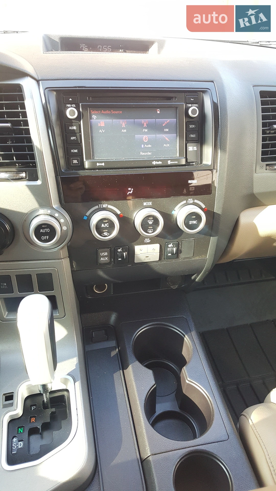 2017 Toyota Sequoia - мініатюра 20