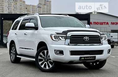 Внедорожник / Кроссовер Toyota Sequoia 2021 в Киеве