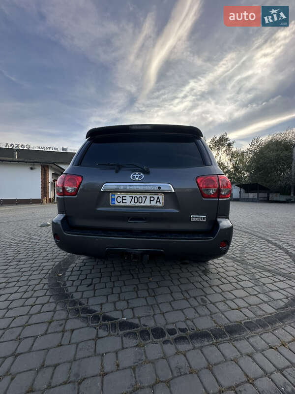 Внедорожник / Кроссовер Toyota Sequoia 2012 в Черновцах фото 2 Внедорожник / Кроссовер Toyota Sequoia 2012 в Черновцах