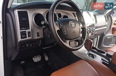 Внедорожник / Кроссовер Toyota Sequoia 2008 в Одессе