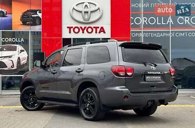 Внедорожник / Кроссовер Toyota Sequoia 2018 в 