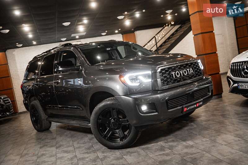 Позашляховик / Кросовер Toyota Sequoia 2018 в Одесі
