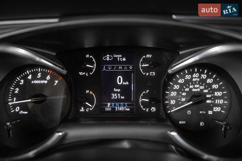 Позашляховик / Кросовер Toyota Sequoia 2018 в Одесі