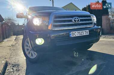 Позашляховик / Кросовер Toyota Sequoia 2008 в Львові