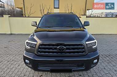 Позашляховик / Кросовер Toyota Sequoia 2010 в Львові