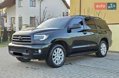 Позашляховик / Кросовер Toyota Sequoia 2010 в Львові