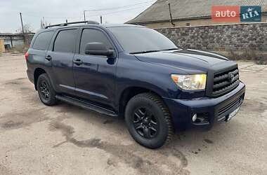 Внедорожник / Кроссовер Toyota Sequoia 2008 в Прилуках