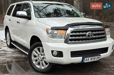 Позашляховик / Кросовер Toyota Sequoia 2015 в Києві