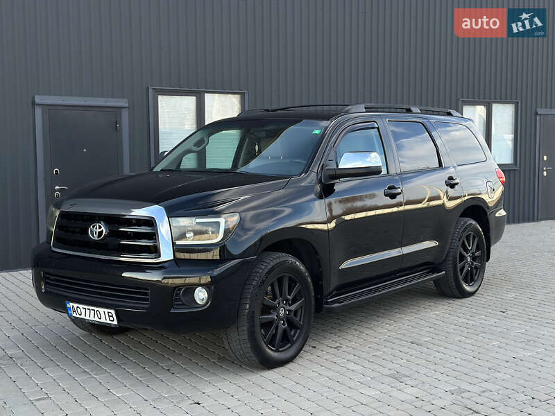 Toyota Sequoia 2015