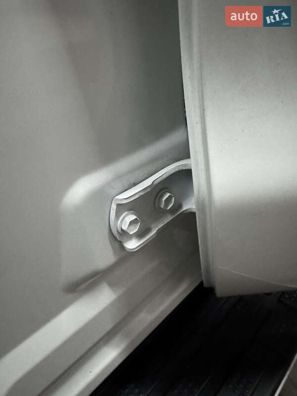 Позашляховик / Кросовер Toyota Sequoia 2013 в Києві