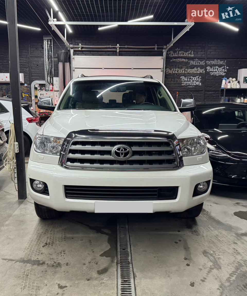 2014 Toyota Sequoia - мініатюра 25