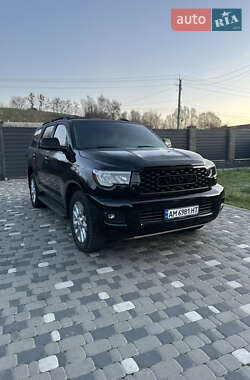 Внедорожник / Кроссовер Toyota Sequoia 2008 в 