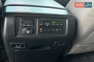 Позашляховик / Кросовер Toyota Sequoia 2008 в 