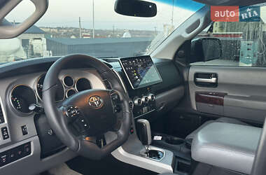 Позашляховик / Кросовер Toyota Sequoia 2008 в 