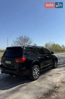Внедорожник / Кроссовер Toyota Sequoia 2008 в 
