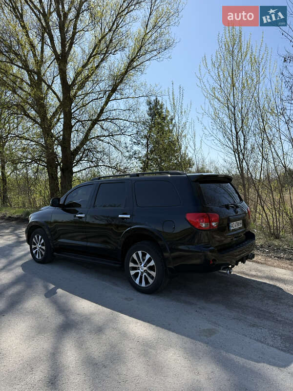 Внедорожник / Кроссовер Toyota Sequoia 2008 в Луцке